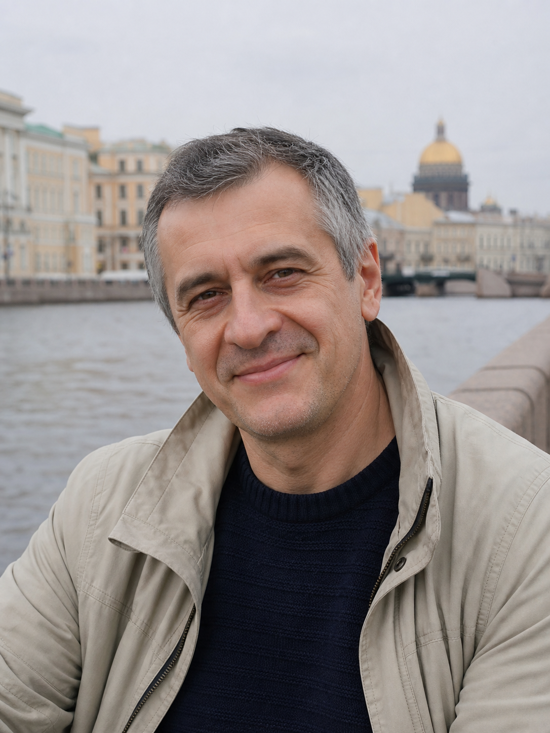 Сергей у петербургской набережной — пример фотографии профиля